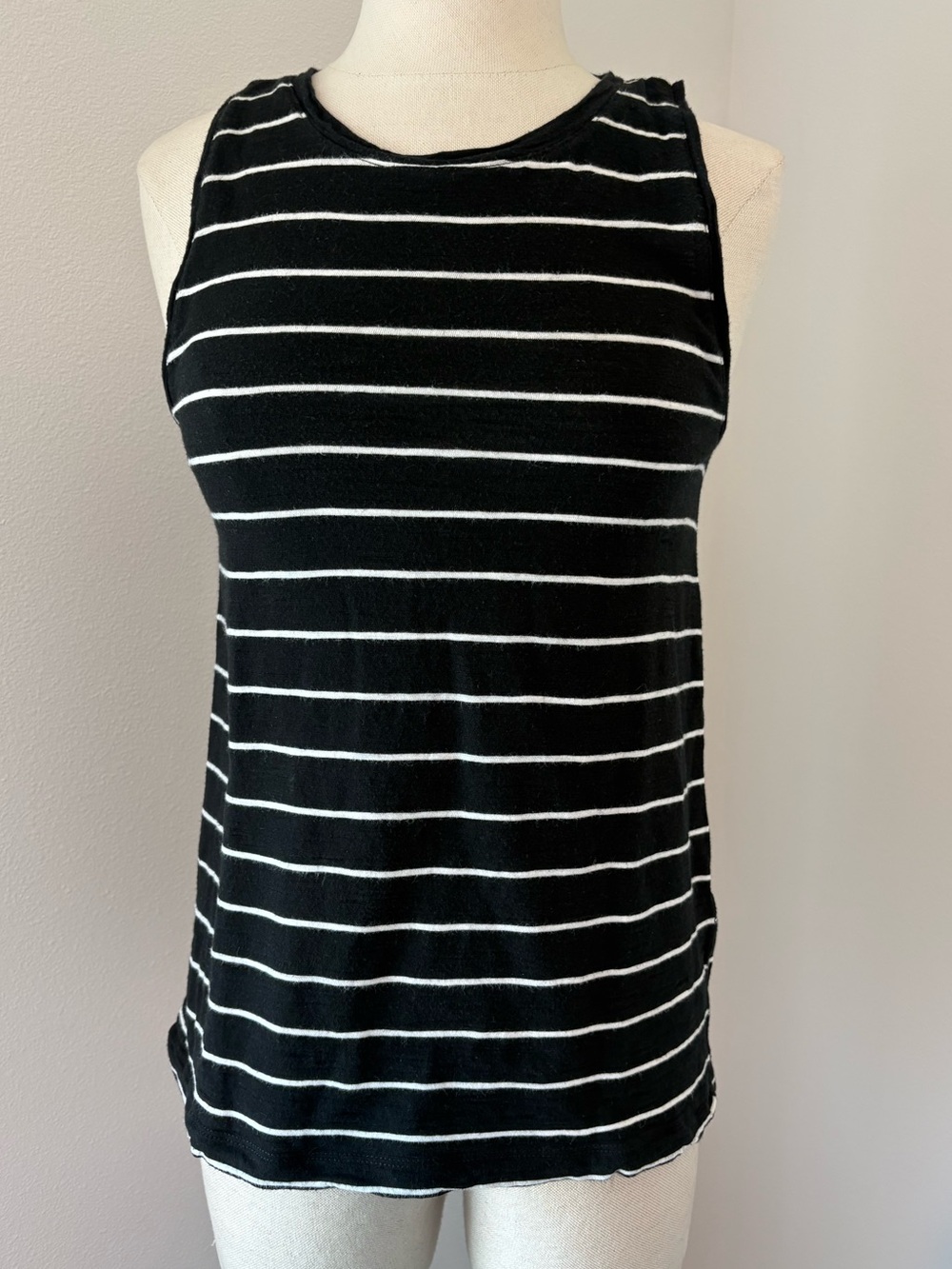 Banana Republic Tank top - Women’s XS